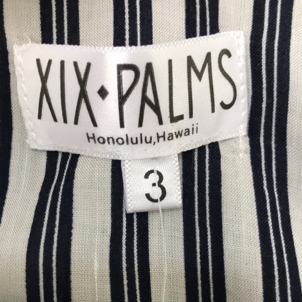 XIX PALMS Top - Picture 2 of 5